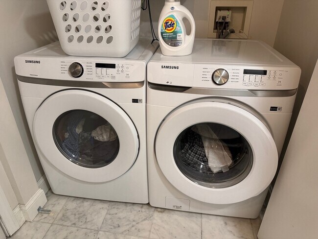 81 Boylston St, Unit 301 in Brookline, MA - Building Photo - Building Photo