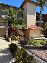 2400 Feather Sound Dr, Unit 1412 in Clearwater, FL - Foto de edificio - Building Photo