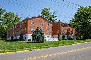 Victoria Square in Oxford, OH - Building Photo