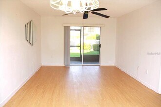 6044 7th Ave W in Bradenton, FL - Building Photo - Building Photo