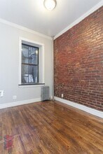 250 Mott St in New York, NY - Building Photo - Building Photo