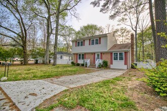 102 Queen Mary Ct in Williamsburg, VA - Building Photo - Building Photo