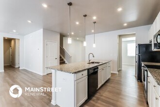 2110 Aiken Back Ln in La Grange, KY - Foto de edificio - Building Photo