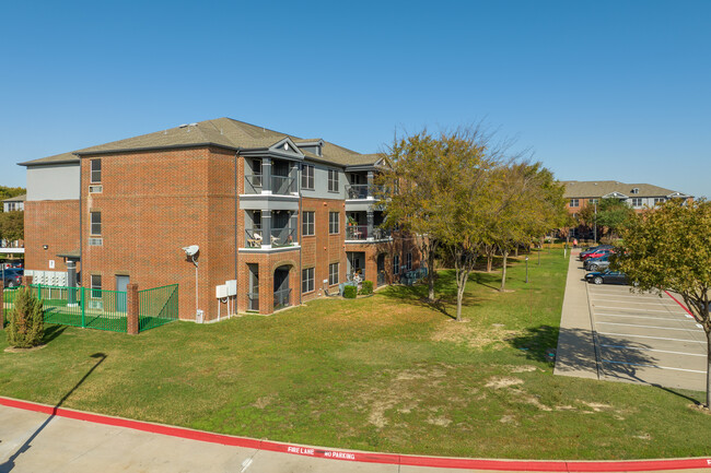 Wright Senior Apartments in Grand Prairie, TX - Building Photo - Building Photo