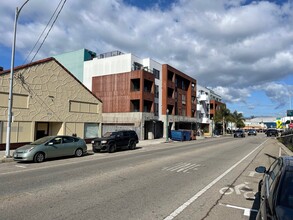 Neptune Apartments in Santa Cruz, CA - Building Photo - Building Photo