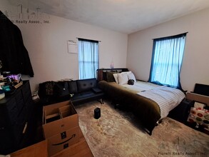 50 Clark St, Unit 2 in Everett, MA - Building Photo - Building Photo