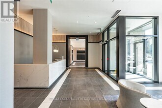 1 Jarvis St in Hamilton, ON - Building Photo - Building Photo