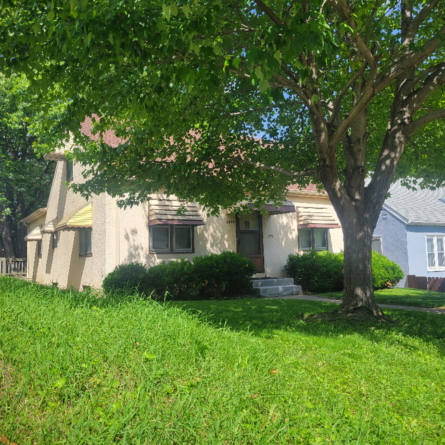 3450 Johnson St NE in Minneapolis, MN - Building Photo - Building Photo