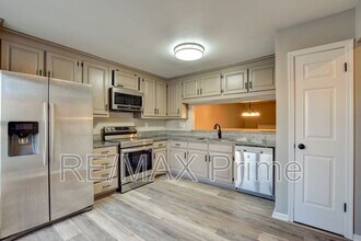 740 S Lake Cir in Chesapeake, VA - Building Photo - Building Photo