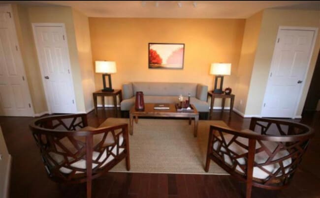 1386 Bryant St NE, Unit 101 in Washington, DC - Building Photo - Building Photo