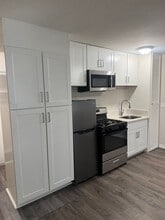 33792 Robles Dr in Dana Point, CA - Building Photo - Building Photo