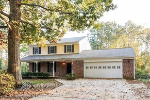 2550 Raintree Way NE in Marietta, GA - Building Photo