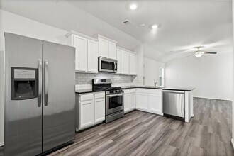 23724 Woodgreen Terrace Dr in New Caney, TX - Building Photo - Building Photo