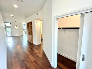 1322 E 12th St in Austin, TX - Foto de edificio - Building Photo