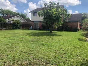 54 Woodmere Ct in Brownsville, TX - Building Photo - Building Photo