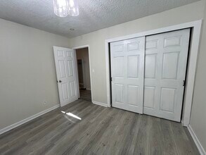 505 A St, Unit 5 in Daly City, CA - Foto de edificio - Building Photo