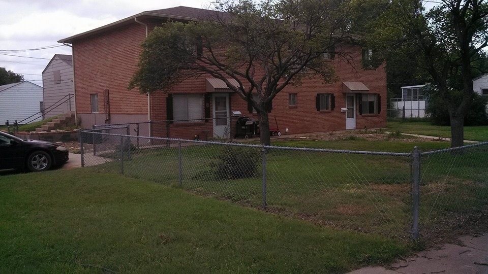 Kanza Apartments in Larned, KS - Building Photo