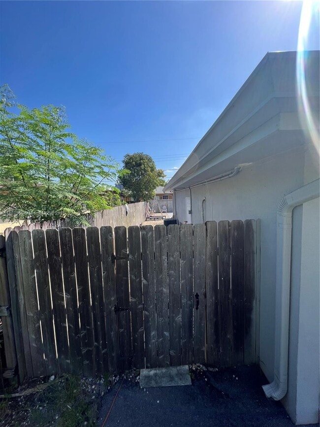 property at 410 Pennsylvania Ave