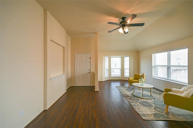 property at 20019 Roycroft Ln