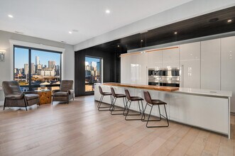 1157 W Erie St in Chicago, IL - Building Photo - Building Photo