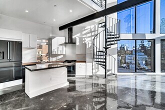 1447 11th St in Santa Monica, CA - Building Photo - Building Photo