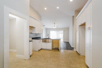 3149 Castle Rock Cir in Land O Lakes, FL - Building Photo - Building Photo