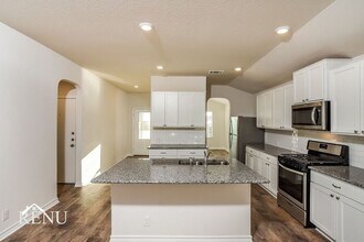 6839 Encore Oaks in San Antonio, TX - Building Photo - Building Photo