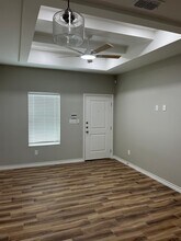 2709 E Israel Ave, Unit 2709 E Israel Ave in Alton, TX - Foto de edificio - Building Photo