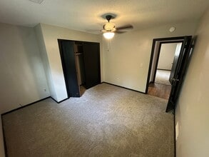72 Forest Dr in Parkersburg, WV - Building Photo - Building Photo