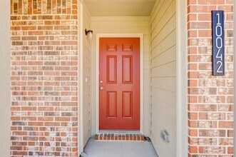 10042 Cerritos dr in Cut And Shoot, TX - Building Photo - Building Photo