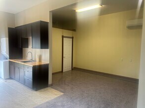 18 Harmony School Rd, Unit 1 in Flemington, NJ - Building Photo - Building Photo