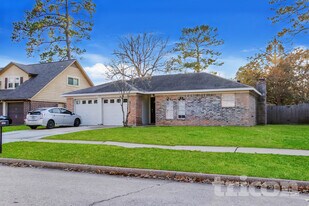 23827 Beaverwood Dr in Spring, TX - Building Photo