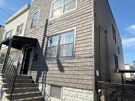 341 Lembeck Ave in Jersey City, NJ - Building Photo