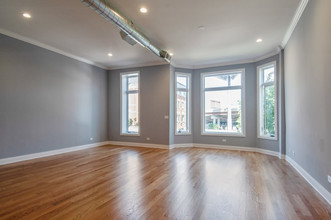 2124 S Halsted St, Unit 3 in Chicago, IL - Building Photo - Building Photo