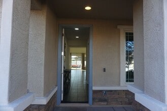 6322 S 24th Pl in Phoenix, AZ - Foto de edificio - Building Photo