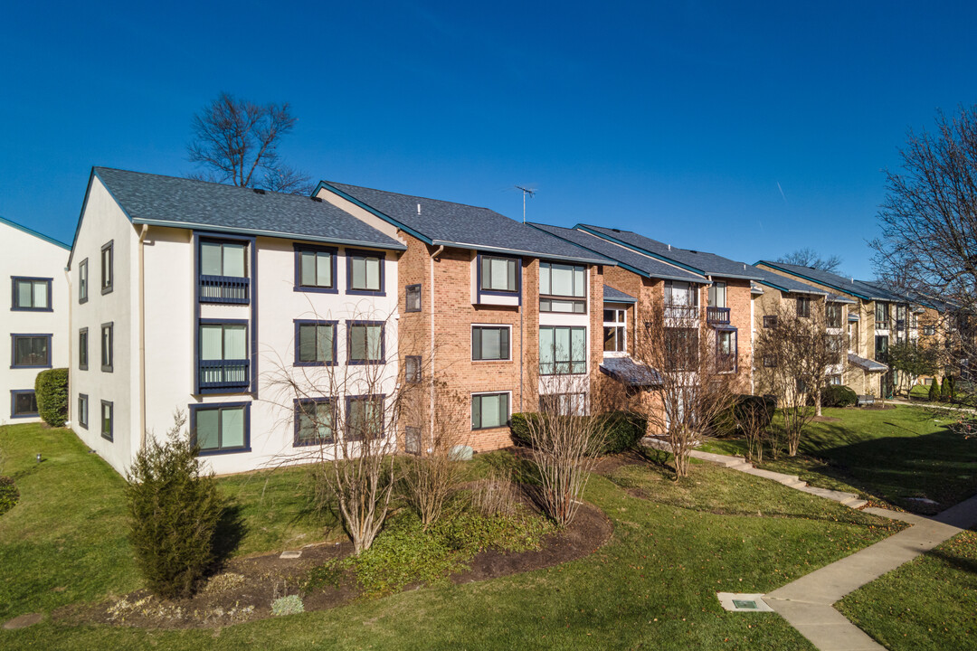 Vistas of Vienna in Oakton, VA - Foto de edificio