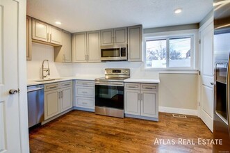 1430 E Iowa Ave in Denver, CO - Building Photo - Building Photo
