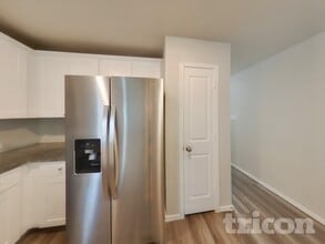 102 Elizondo Way in San Antonio, TX - Building Photo - Building Photo