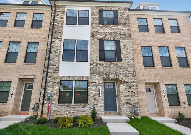 property at 15096 General Lafayette Blvd