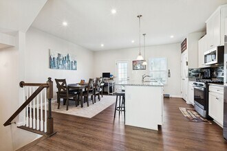 4215 Meander Wy in Chesapeake, VA - Building Photo - Building Photo