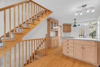 84 Emma St in Guelph, ON - Building Photo - Building Photo