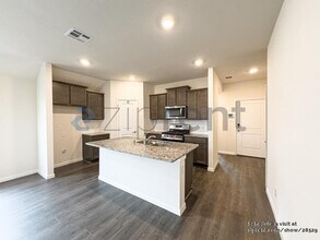 712 Smokey Trail in Princeton, TX - Foto de edificio - Building Photo