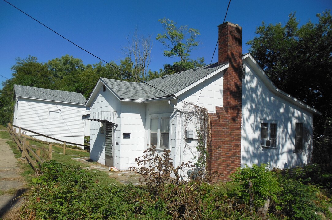 722 Market St in Burlington, IA - Foto de edificio