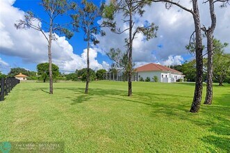 14363 Drafthorse Ln in Wellington, FL - Building Photo - Building Photo