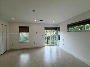 540 SW 6th Ave in Fort Lauderdale, FL - Foto de edificio - Building Photo