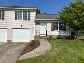 651 Sturbridge Dr in Medina, OH - Building Photo - Building Photo