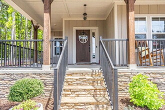 156 Lakeview Dr in Whispering Pines, NC - Building Photo - Building Photo