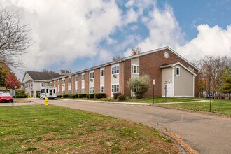 Silver Brook Estates in Orange, CT - Building Photo - Primary Photo