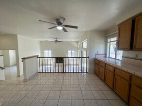 325 Melbourne Dr in Modesto, CA - Building Photo - Building Photo