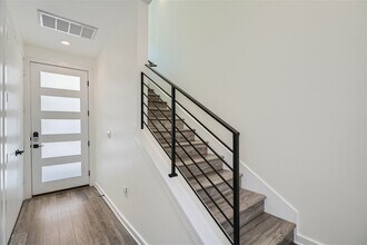 2804 S 1st St in Austin, TX - Building Photo - Building Photo